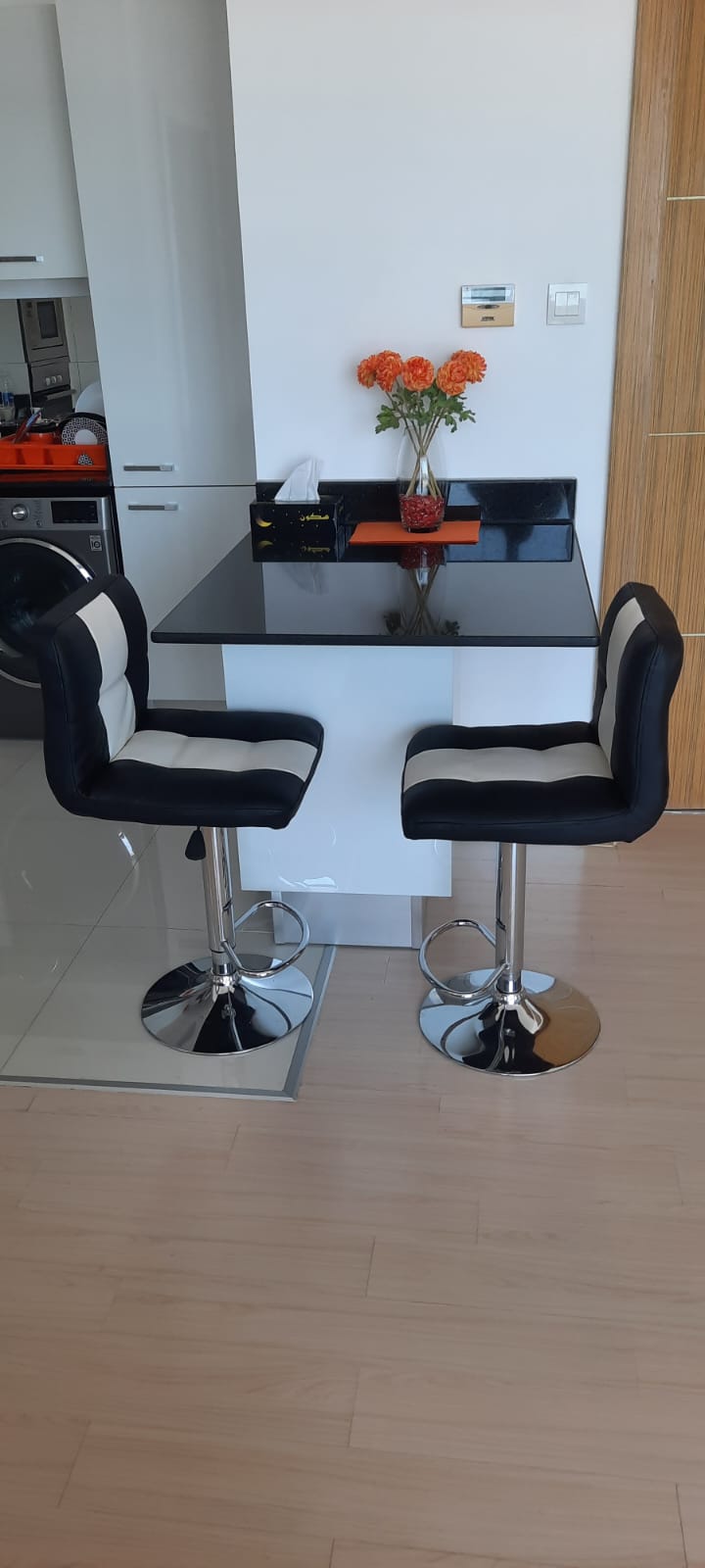 Modern Seaview Fully Furnished 1 BDR Apt for Rent in Era Tower Seef 3