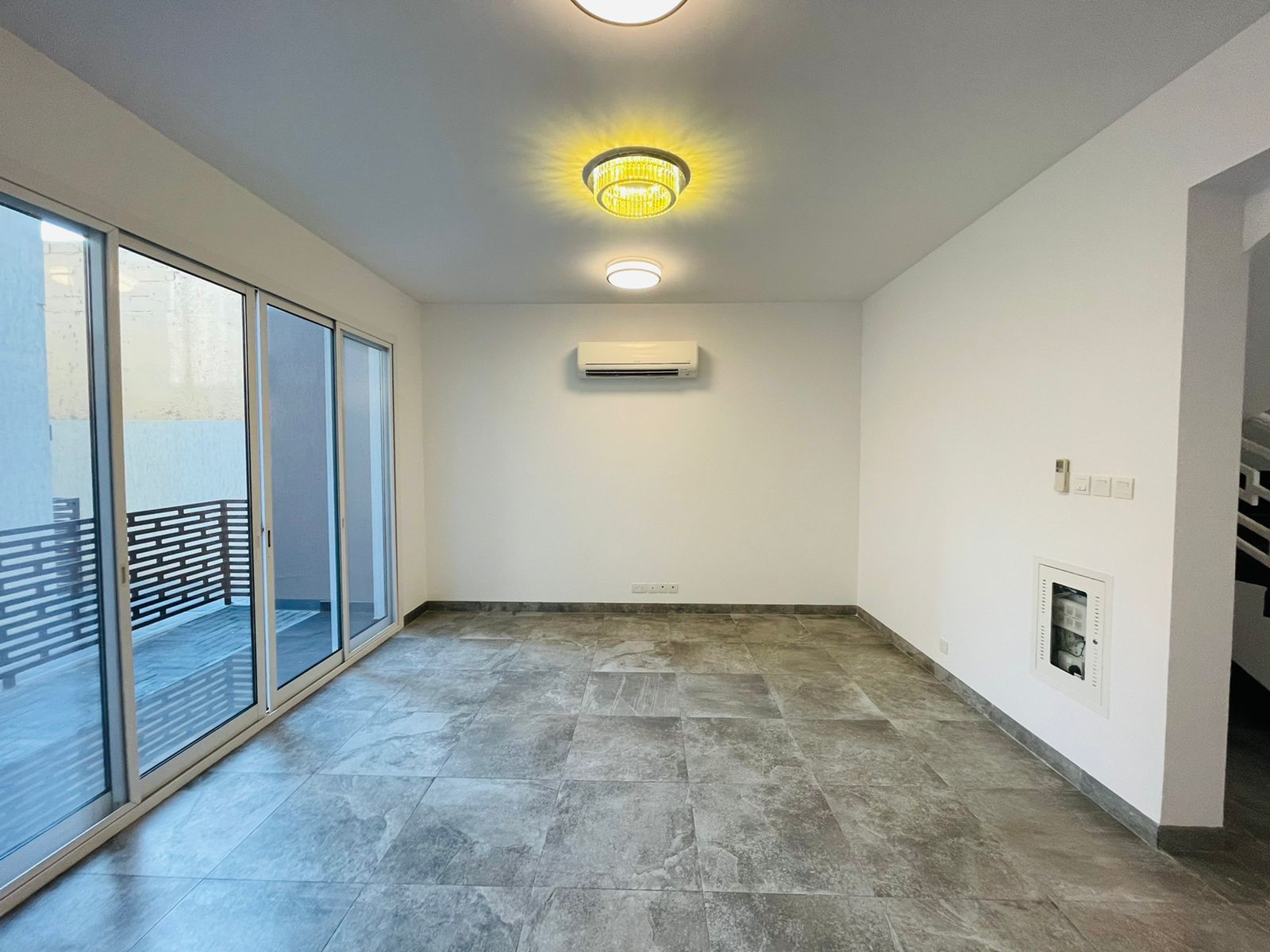 LUXURY 3BHK + MAID TOWNHOUSE VILLA FOR RENT IN KHUZAM, RAS AL KHAIMAH 4