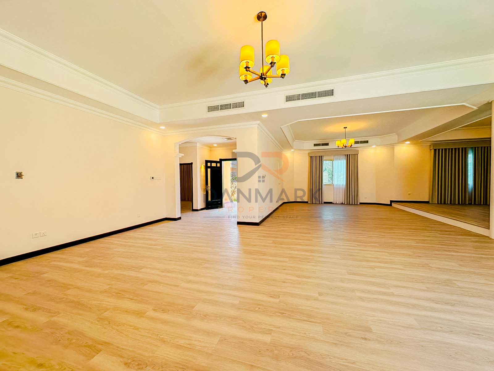 Luxury 4BR Compound Villa for Rent in Saar | Private Pool | BD 1,300 Exclusive 2