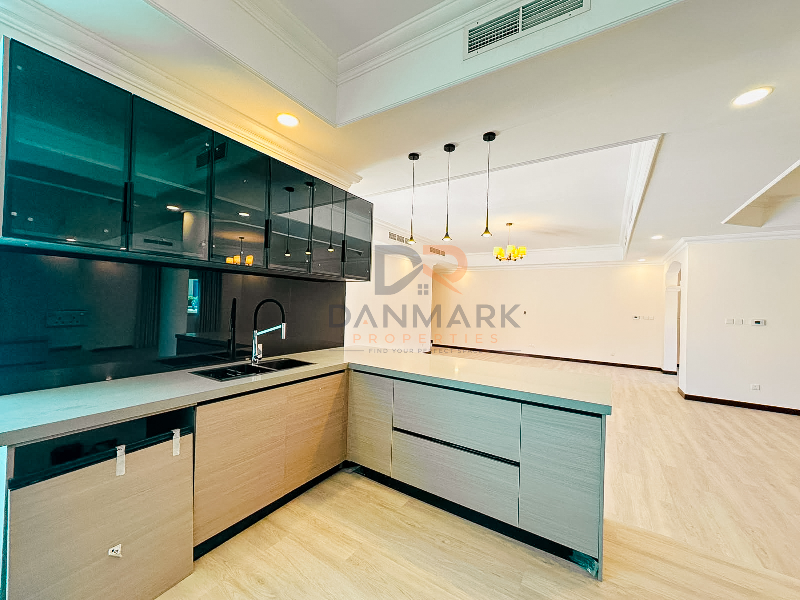 Luxury 4BR Compound Villa for Rent in Saar | Private Pool | BD 1,300 Exclusive 4